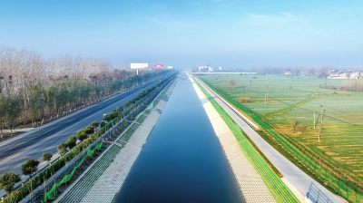 鹿辛运河河道。.jpg