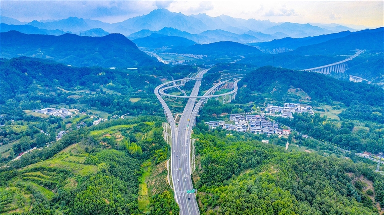 1755248817642025328.jpg 6284fe6c981d40d0b77acd042bb50843.jpg