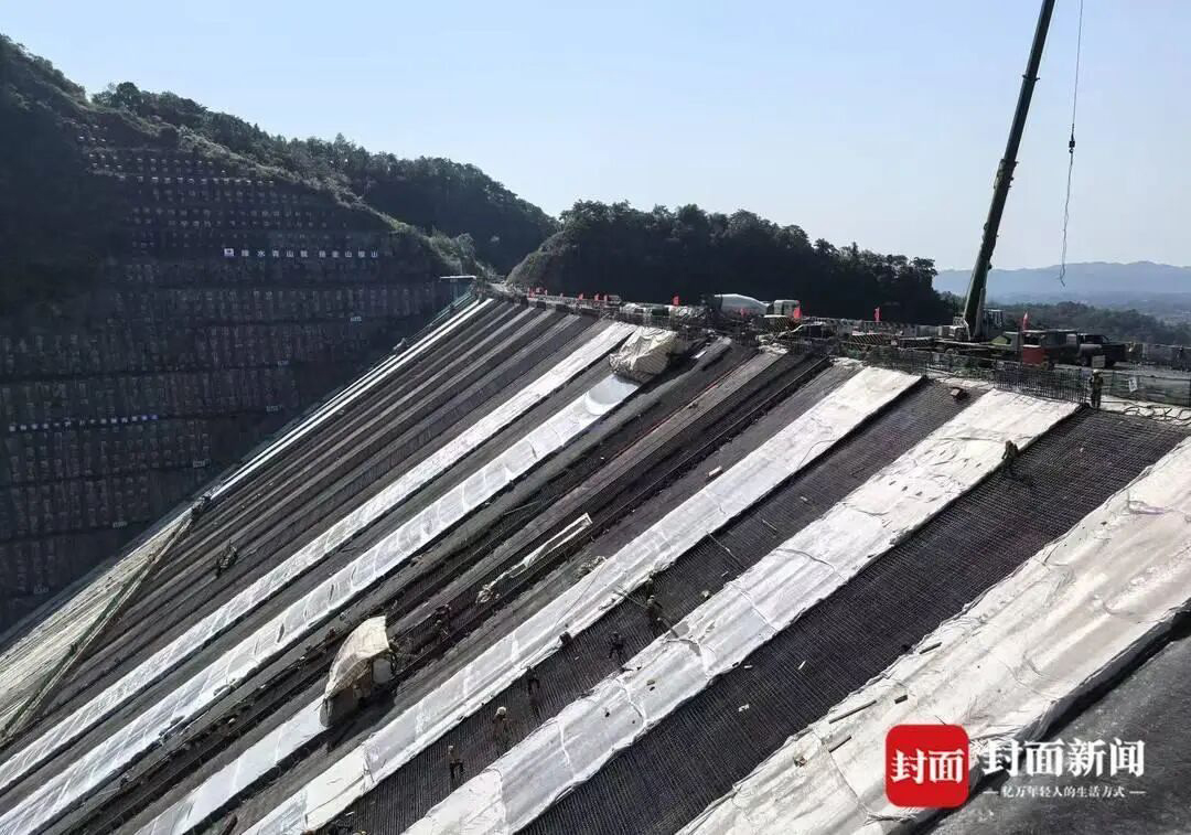 1756796940217080982.jpg 6402.jpg